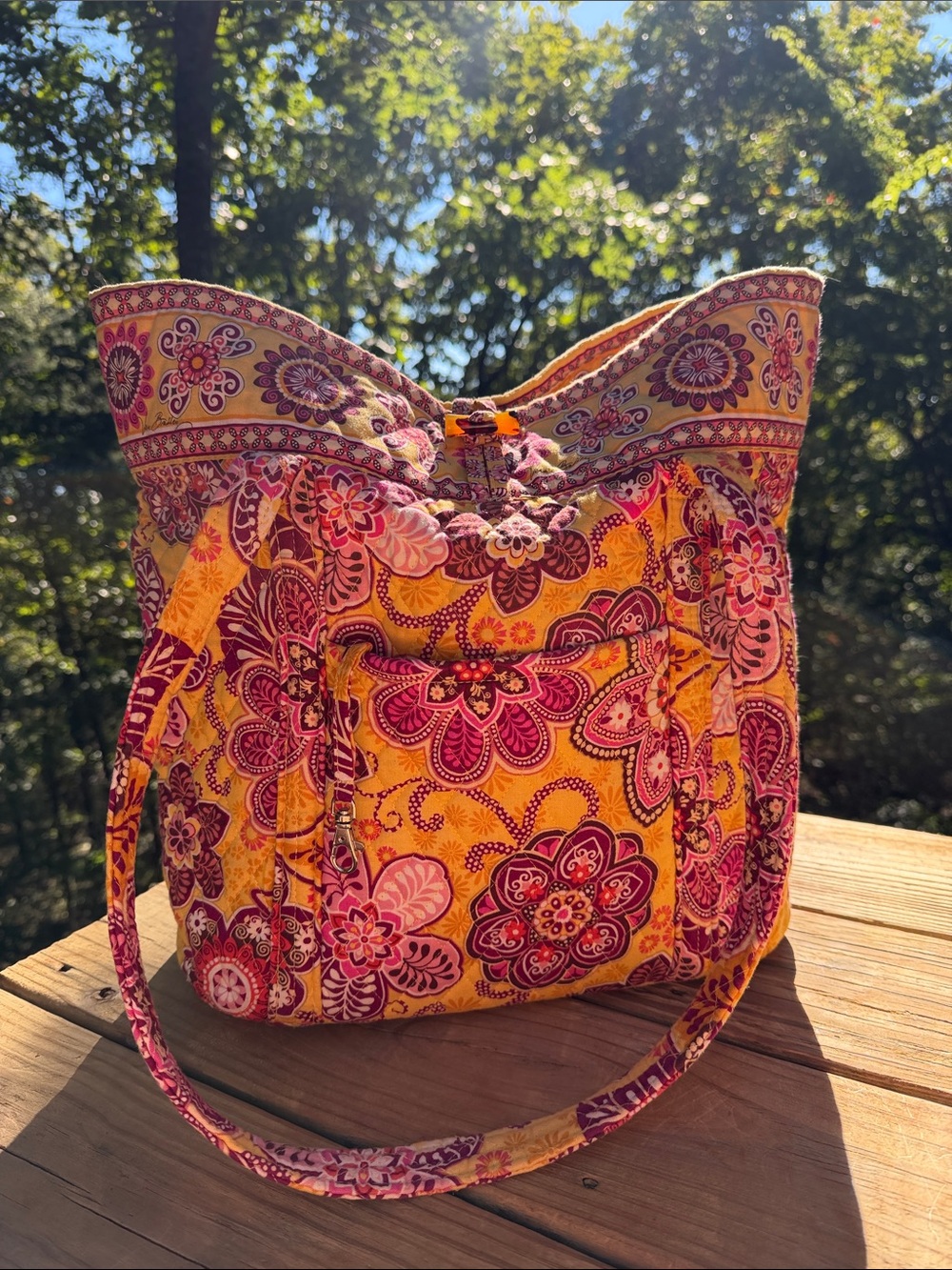 VERA BRADLEY VILLAGER TOTE